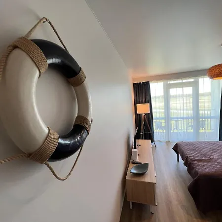 Seasalt Apartment